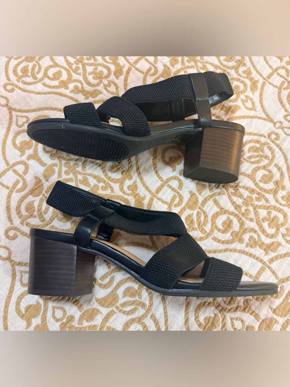 Bella Vita Black Strappy Block Heel Sandals